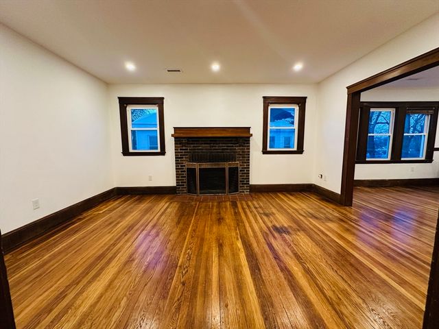 105 Nottinghill Rd 2, Boston, MA 02135