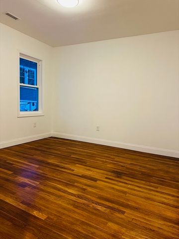 105 Nottinghill Rd 2, Boston, MA 02135