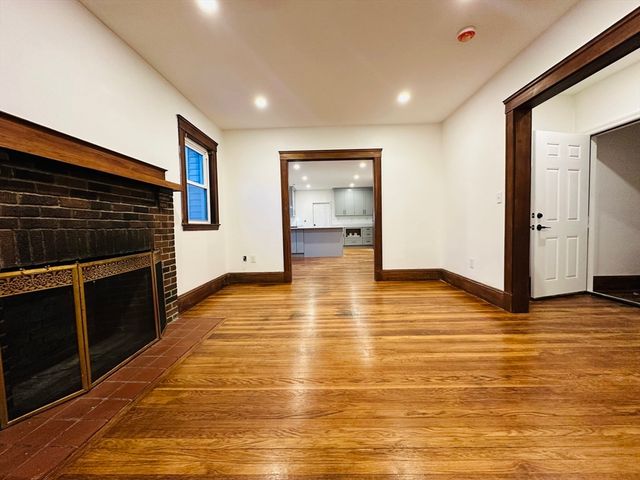 105 Nottinghill Rd 2, Boston, MA 02135