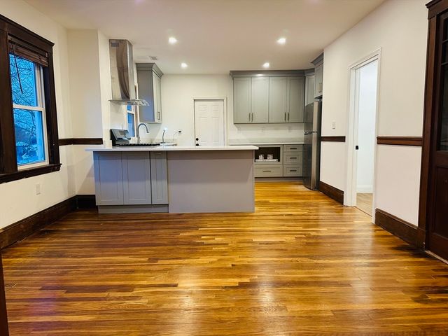 105 Nottinghill Rd 2, Boston, MA 02135