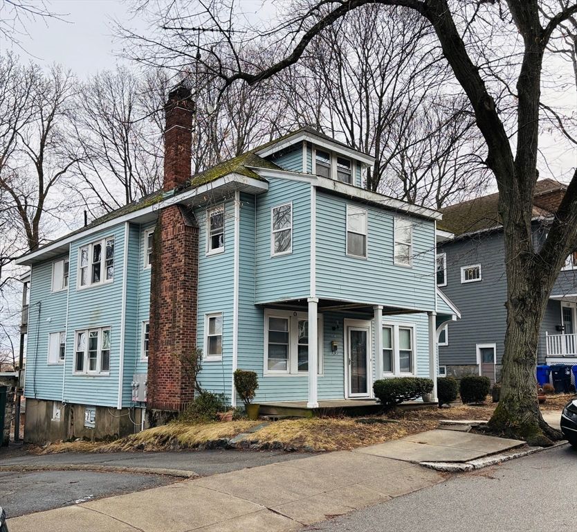 105 Nottinghill Rd 2, Boston, MA 02135