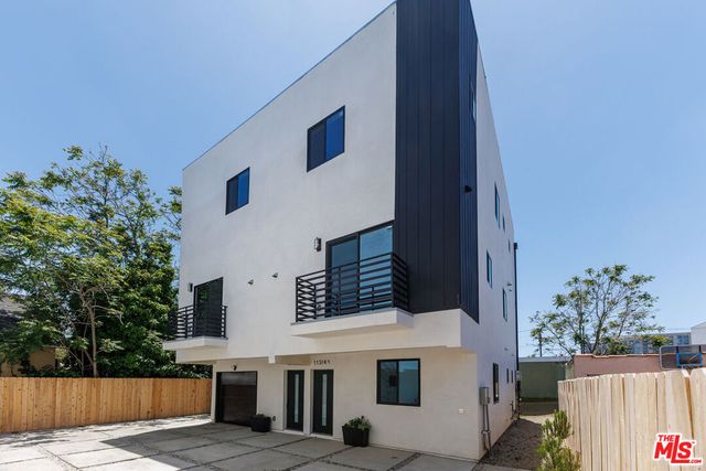 11314 Martha Street, North Hollywood, CA 91601