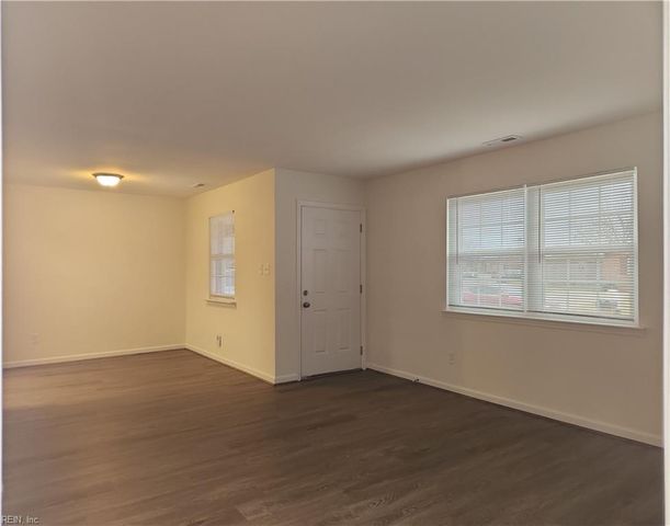 6133 Brookwood Dr Apt A, Suffolk, VA 23435