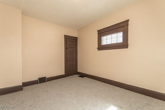 813 Wayside Road, Cleveland, OH 44110