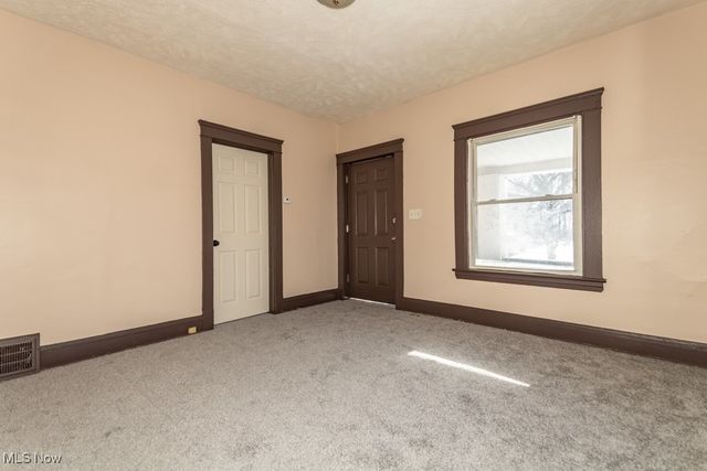 813 Wayside Road, Cleveland, OH 44110