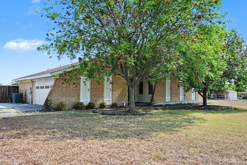332 Cook Road, Willow Park, TX 76087 — exterior
