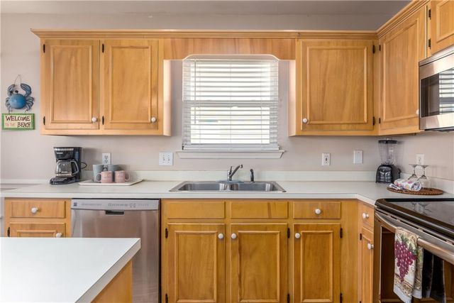 2354 Island Shores Drive, Dauphin Island, AL 36528