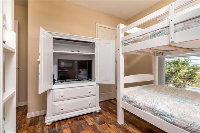 2354 Island Shores Drive, Dauphin Island, AL 36528