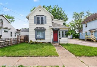 42 McKinley Avenue N, Battle Creek, MI 49017