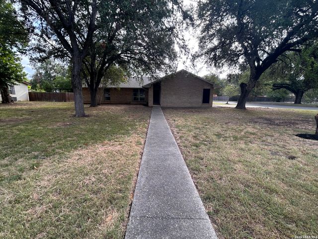 217 ELMWOOD DR, Seguin, TX 78155