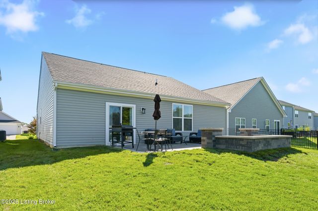 17025 Meander Way, Louisville, KY 40245