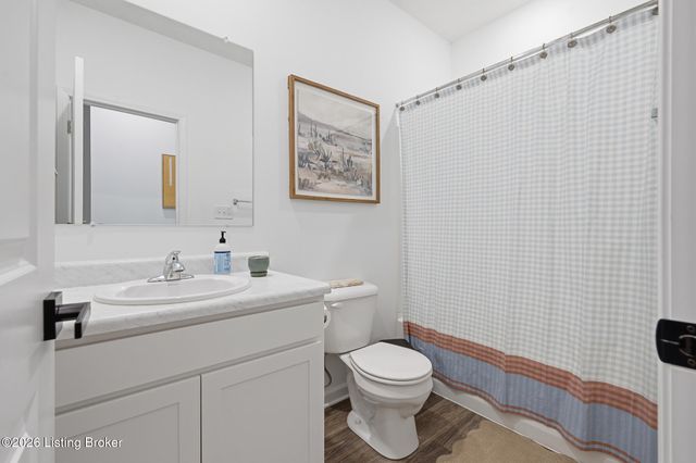 17025 Meander Way, Louisville, KY 40245