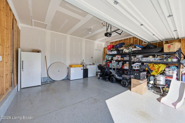 17025 Meander Way, Louisville, KY 40245