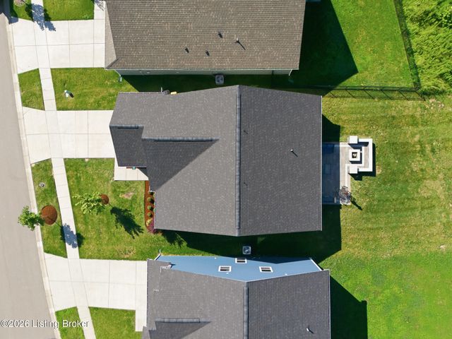 17025 Meander Way, Louisville, KY 40245