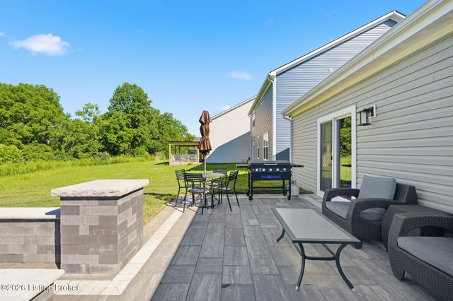 17025 Meander Way, Louisville, KY 40245