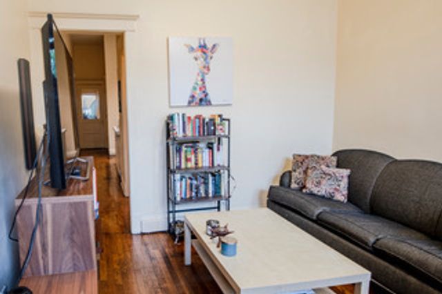1911 W Belmont Avenue 1, Chicago, IL 60657