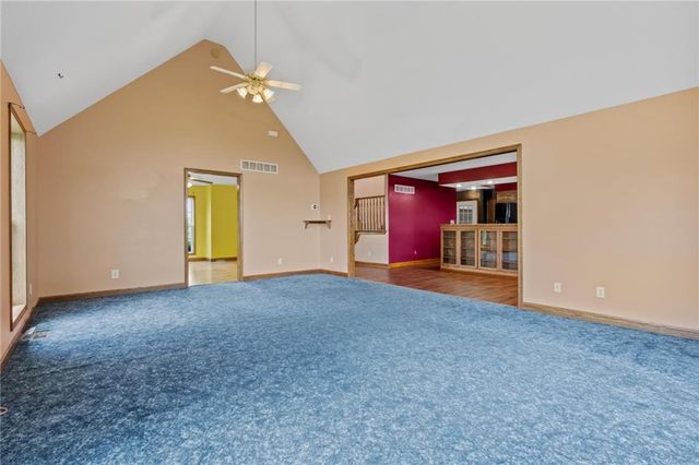 8747 Southpoint Drive, Richmond, MO 64085