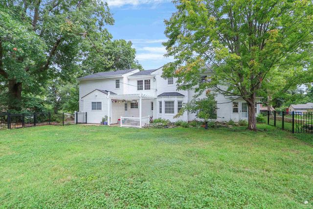 447 Edgerton Avenue, Manhattan, KS 66502