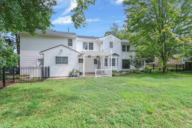 447 Edgerton Avenue, Manhattan, KS 66502
