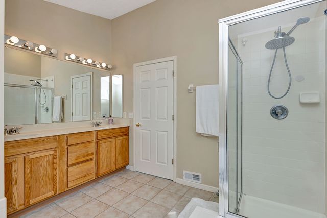 5742 Woodmansee Way, Liberty Twp, OH 45011