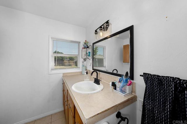 649 W Washington Ave, El Cajon, CA 92020