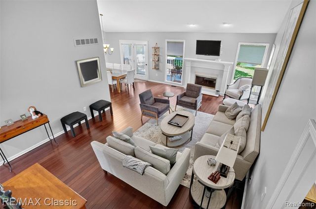 37828 Avon Lane, Farmington Hills, MI 48331