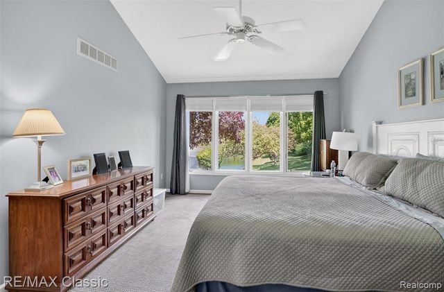 37828 Avon Lane, Farmington Hills, MI 48331