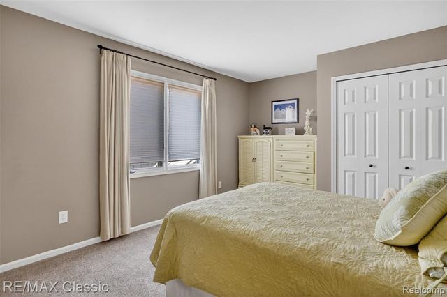 37828 Avon Lane, Farmington Hills, MI 48331