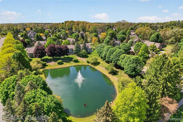 37828 Avon Lane, Farmington Hills, MI 48331