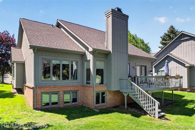 37828 Avon Lane, Farmington Hills, MI 48331