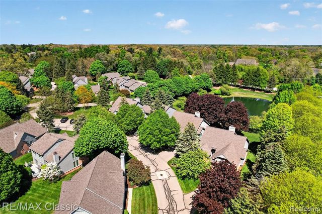 37828 Avon Lane, Farmington Hills, MI 48331