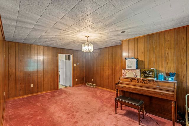 1908 Saint Paul St, South Side, PA 15203