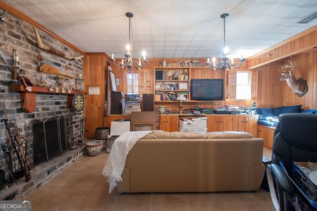 300 Dilworth Street, St. Marys, GA 31558