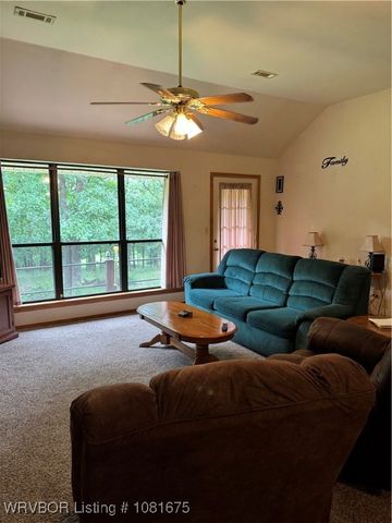 700 Timber Ridge Road, Howe, OK 74937