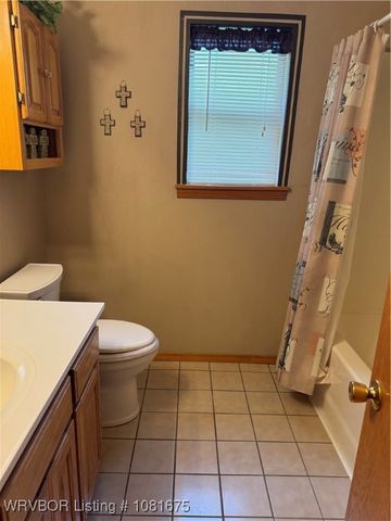 700 Timber Ridge Road, Howe, OK 74937