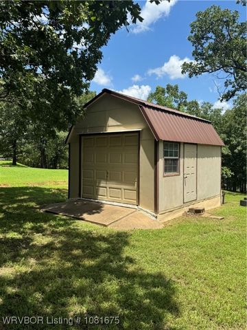 700 Timber Ridge Road, Howe, OK 74937