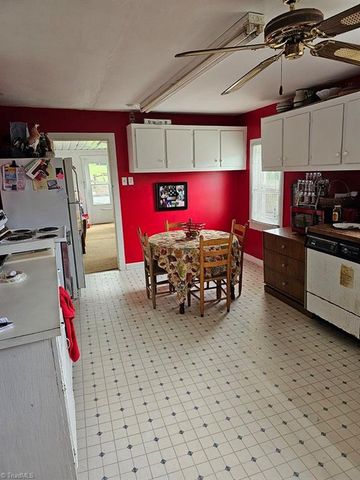 4793 Cheek Mountain Road, Laurel Springs, NC 28644