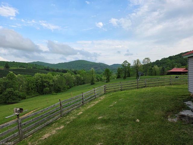 4793 Cheek Mountain Road, Laurel Springs, NC 28644