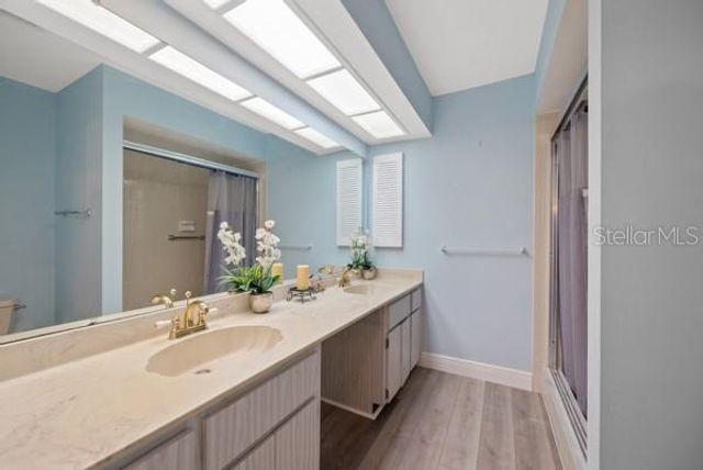 3351 STONEHAVEN COURT W C, Palm Harbor, FL 34684