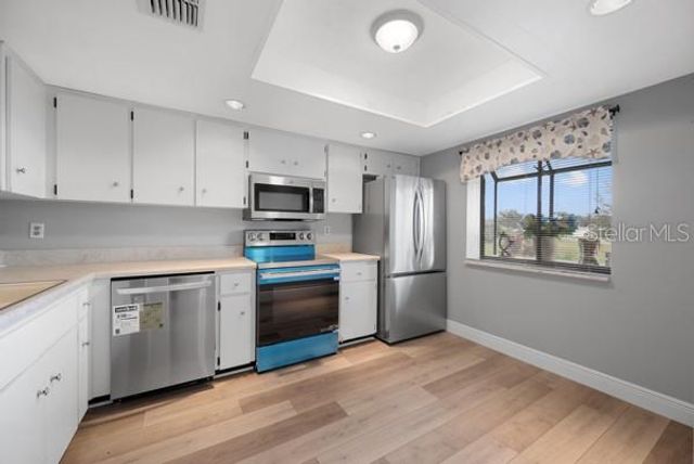 3351 STONEHAVEN COURT W C, Palm Harbor, FL 34684