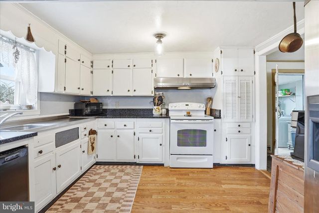 25210 CASCADE RD, Cascade, MD 21719