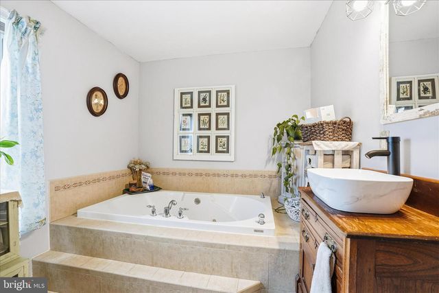 25210 CASCADE RD, Cascade, MD 21719