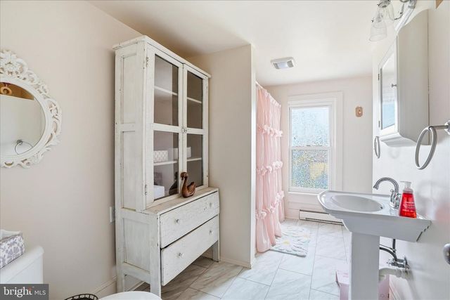 25210 CASCADE RD, Cascade, MD 21719