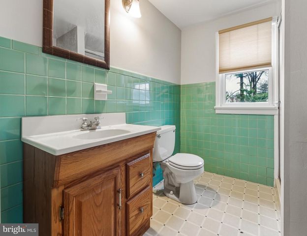 19 BEECH PL, West Deptford, NJ 08096