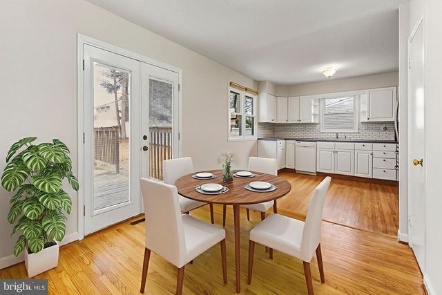 19 BEECH PL, West Deptford, NJ 08096