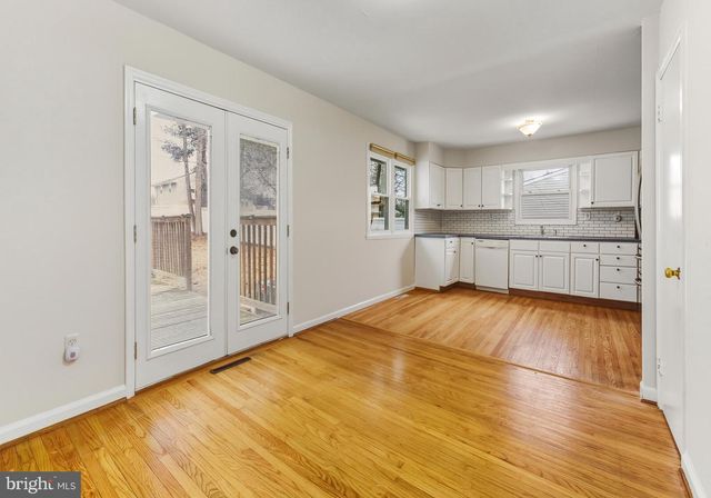 19 BEECH PL, West Deptford, NJ 08096