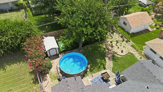 3528 Meadow Oaks Drive, Haltom City, TX 76117