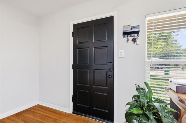 3528 Meadow Oaks Drive, Haltom City, TX 76117