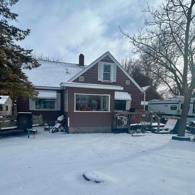 40 Westside Saginaw Road, Bay City, MI 48706