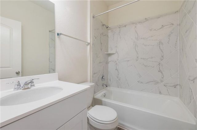 181 Sugarberry DR, Buda, TX 78610